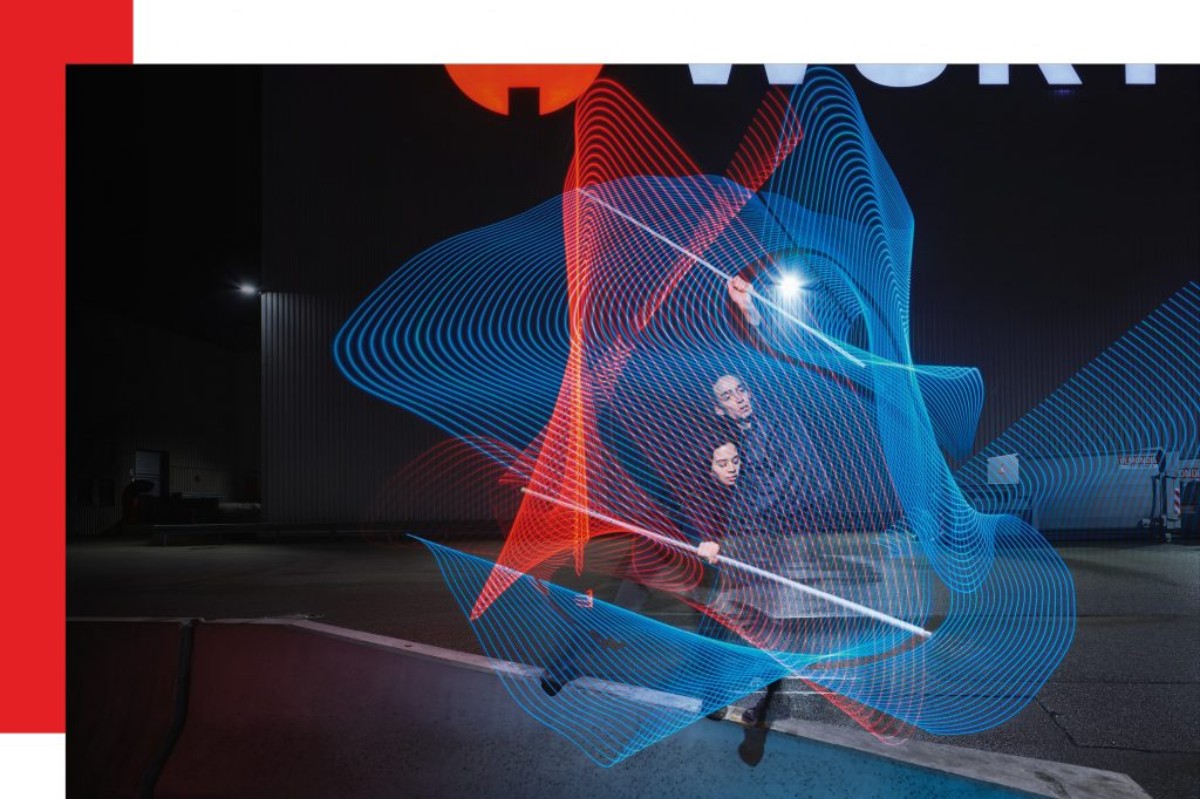 DIE LEUCHTENDE BEWEGUNG